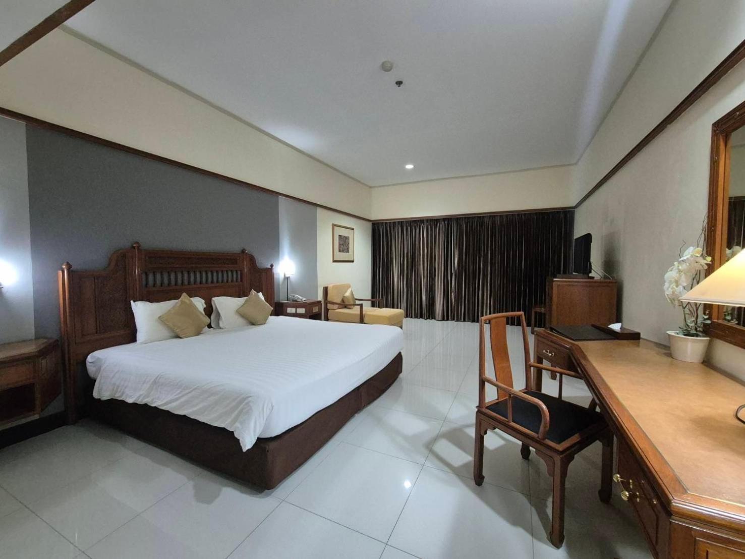Loei Palace Hotel Exterior photo